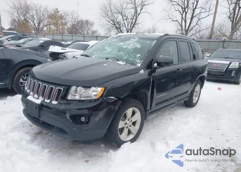 2015 Jeep Compass Sport z USA, uszkodzony, nr VIN 1C4NJDBB8FD437822